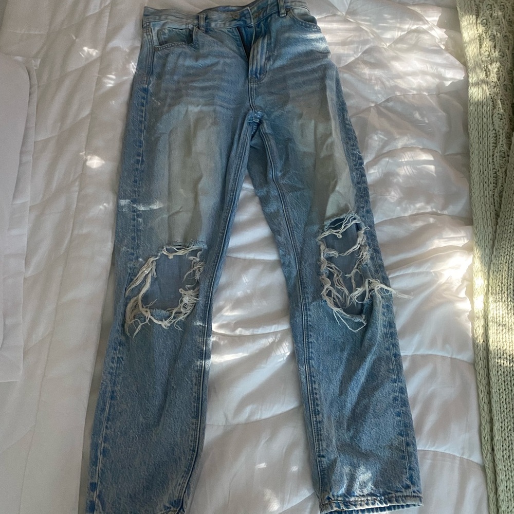 American Eagle Outfitters Light Blue Mom Jeans